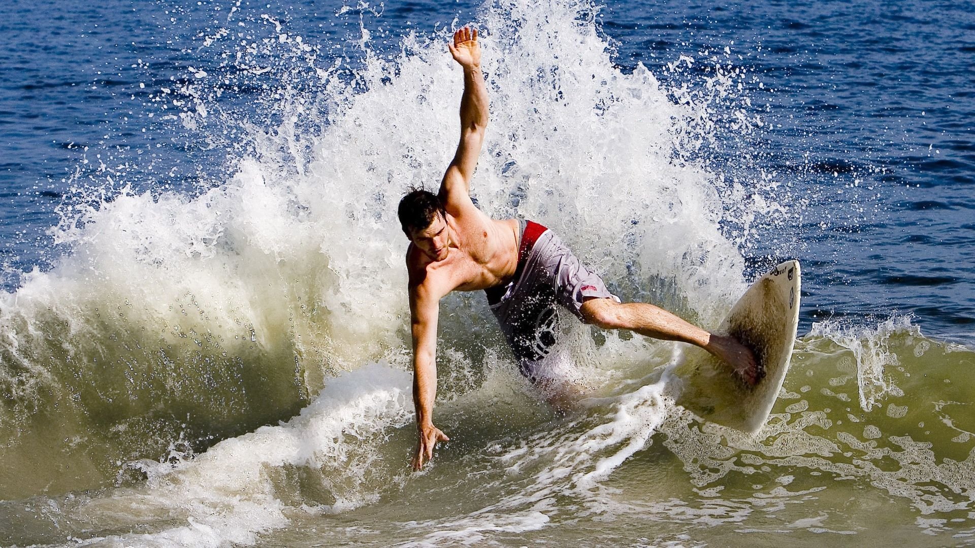 体育新闻中心深化体育媒体融合传播技术应用,体育媒体服务