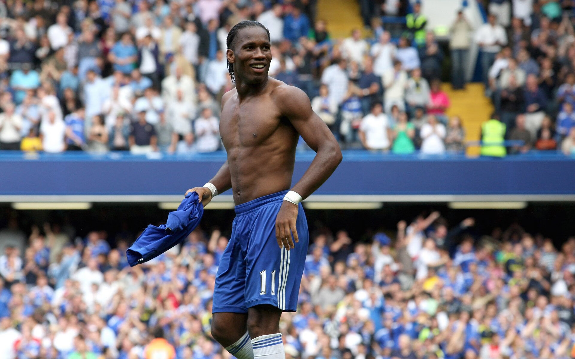 开云体育平台-快节奏中球员的持球决策速度是否决定得分效率，快节奏足球